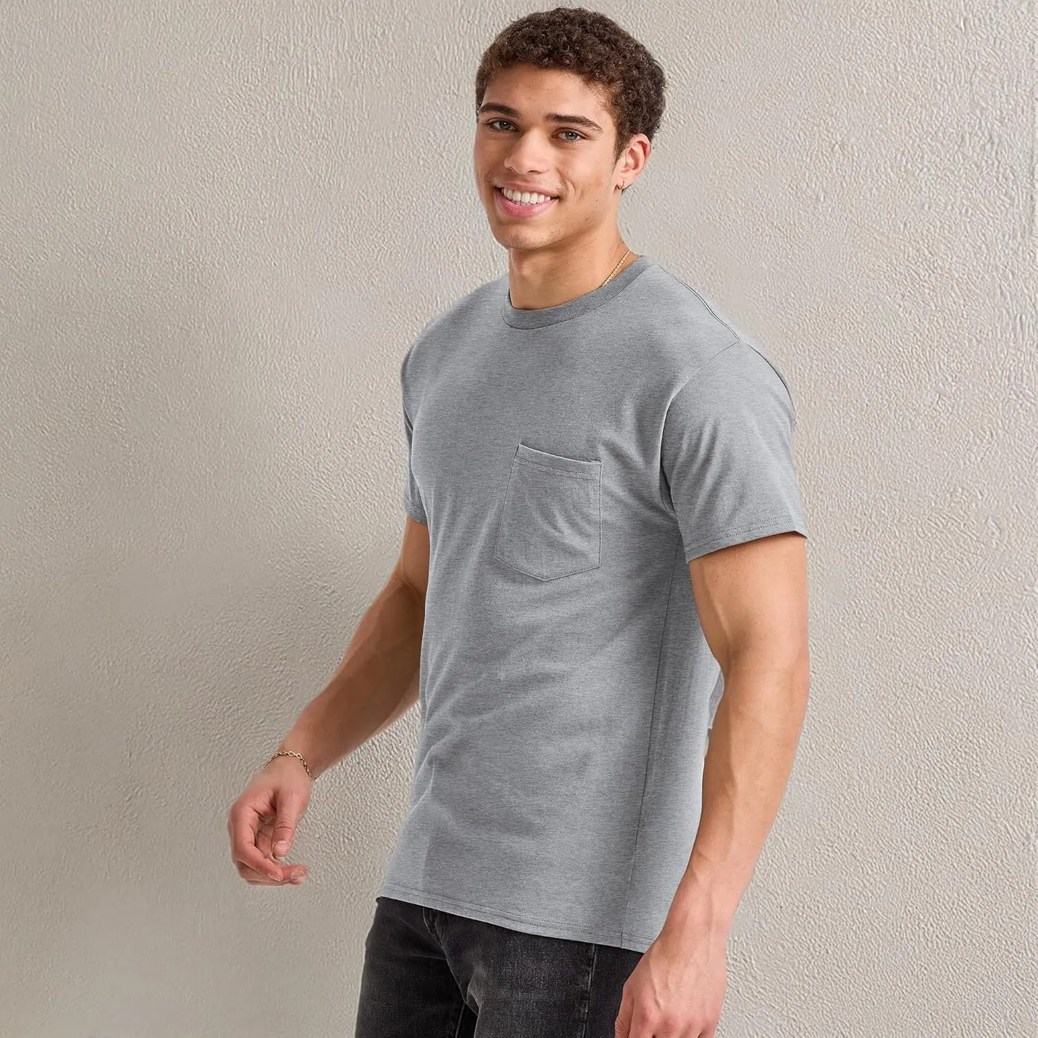 Hanes Men's Essentials Short-Sleeve Pocket T-Shirt Pack, Cotton Crewneck Tee, 3-Pack